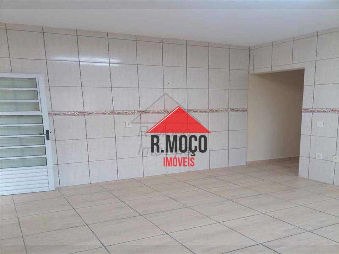 Casa à venda com 4 quartos, 144m² - Foto 11