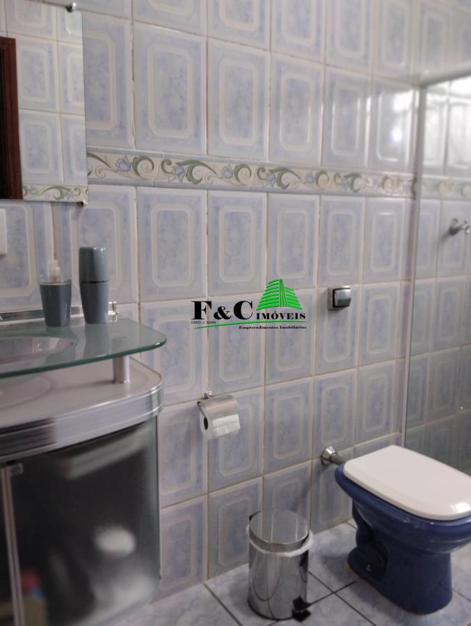 Casa à venda com 3 quartos, 220m² - Foto 10