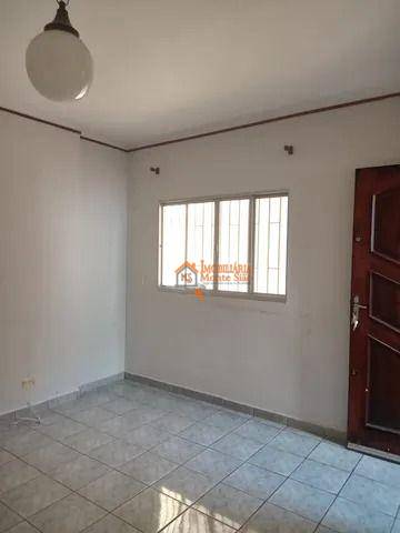 Sobrado à venda com 4 quartos, 200m² - Foto 2