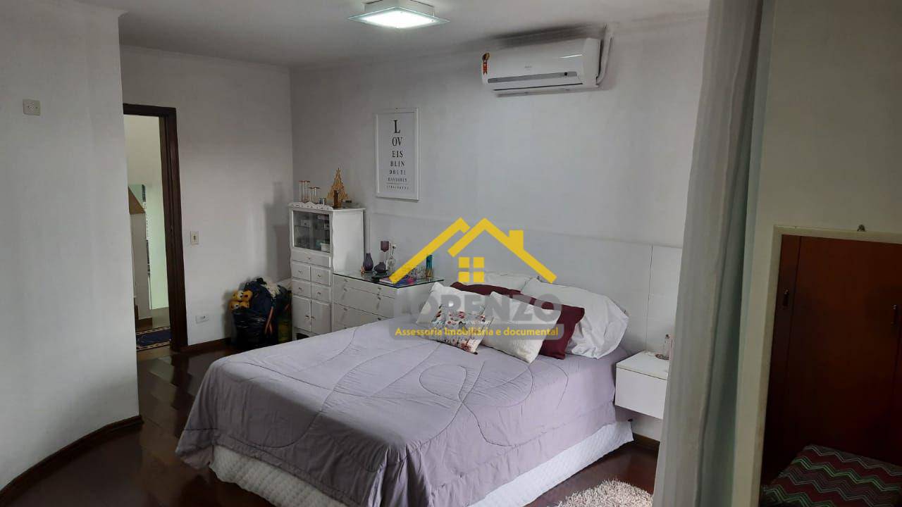 Sobrado à venda com 3 quartos, 300m² - Foto 23