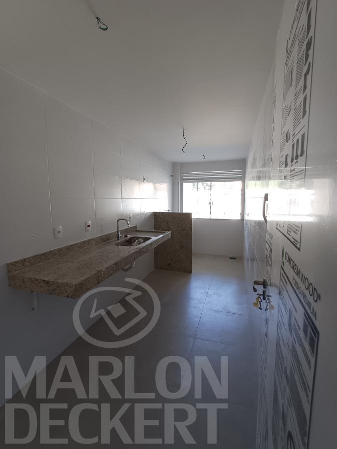 Apartamento à venda com 2 quartos, 104m² - Foto 2