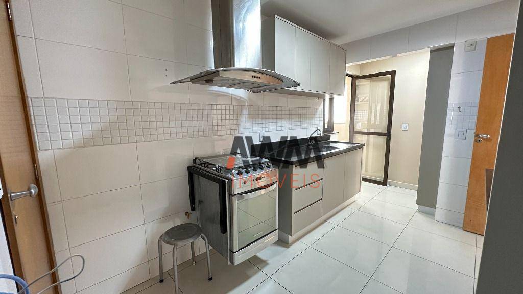 Apartamento para alugar com 3 quartos, 100m² - Foto 12