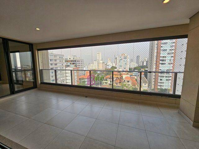 Apartamento à venda com 4 quartos, 228m² - Foto 4