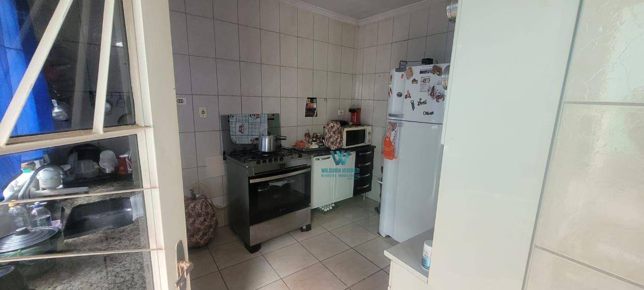 Casa à venda com 3 quartos, 104m² - Foto 13