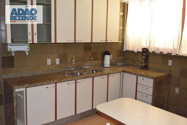 Casa de Condomínio à venda com 4 quartos, 350m² - Foto 5