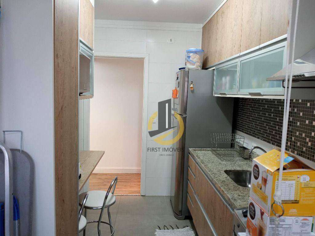 Apartamento à venda com 3 quartos, 79m² - Foto 8