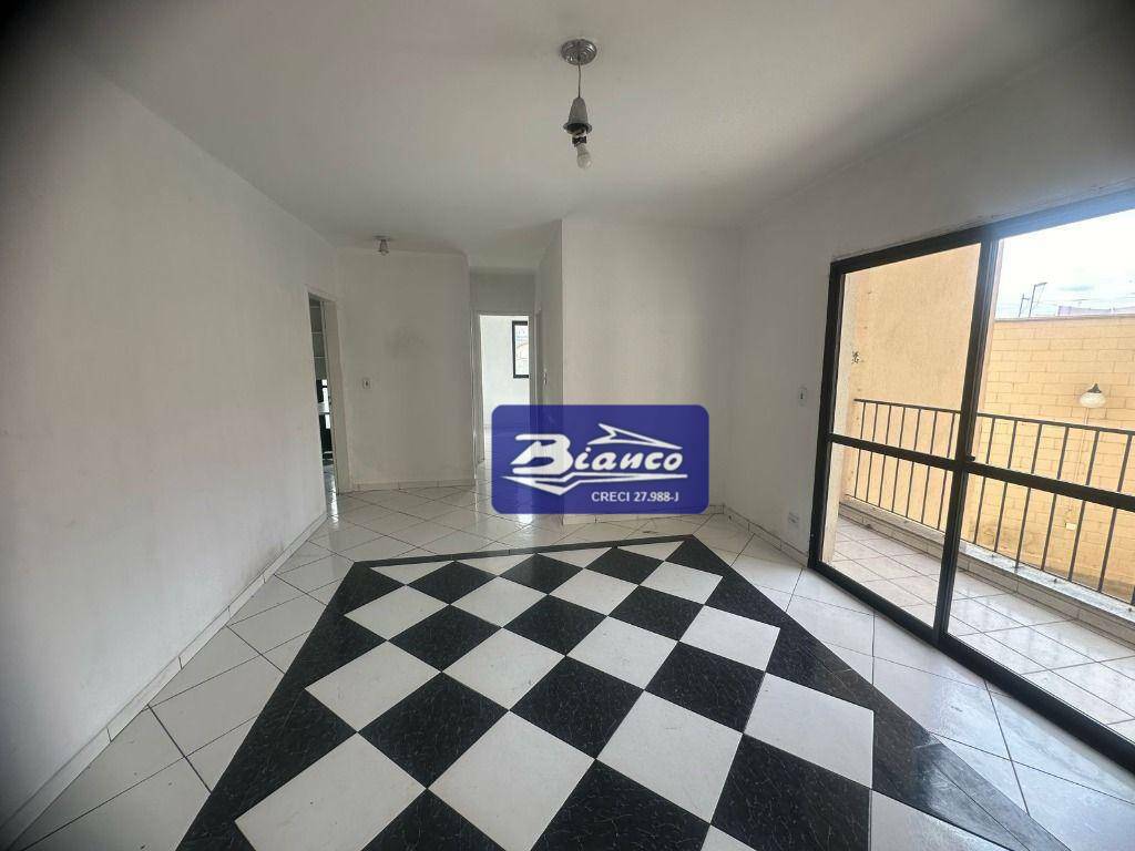 Apartamento à venda com 2 quartos, 65m² - Foto 4