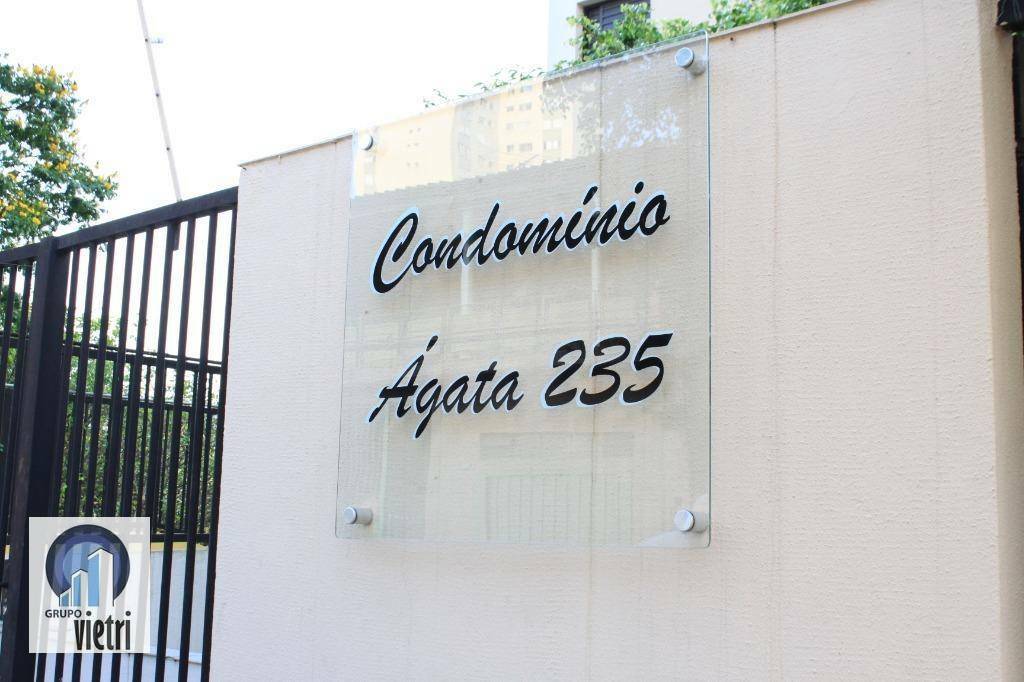 Apartamento à venda com 2 quartos, 65m² - Foto 2