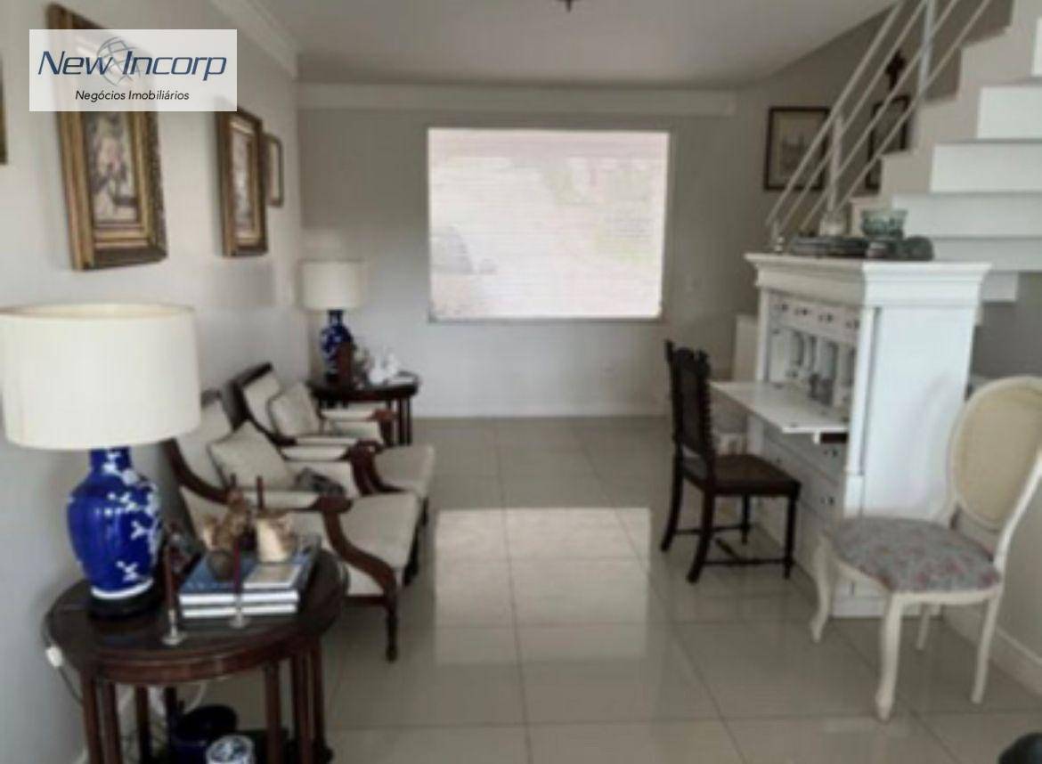 Casa de Condomínio à venda com 4 quartos, 270m² - Foto 2