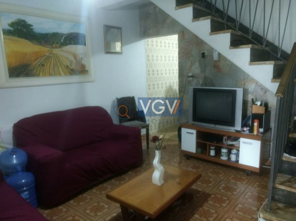 Casa à venda com 2 quartos, 80m² - Foto 5