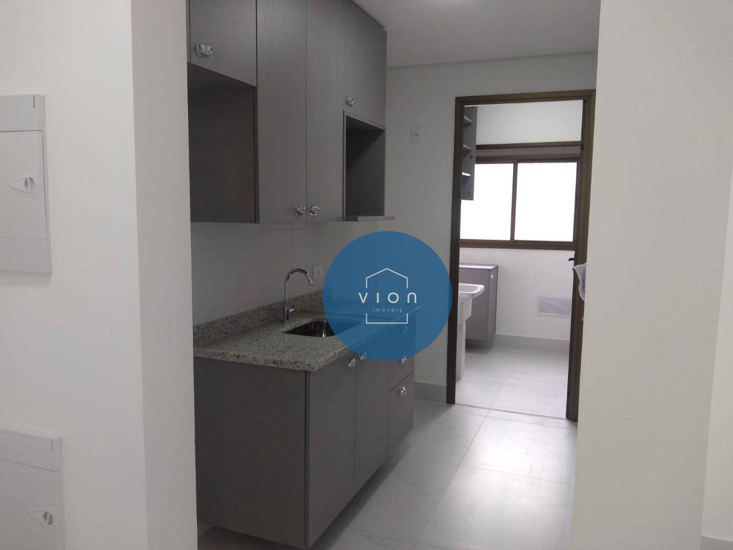 Apartamento para alugar com 2 quartos, 68m² - Foto 6