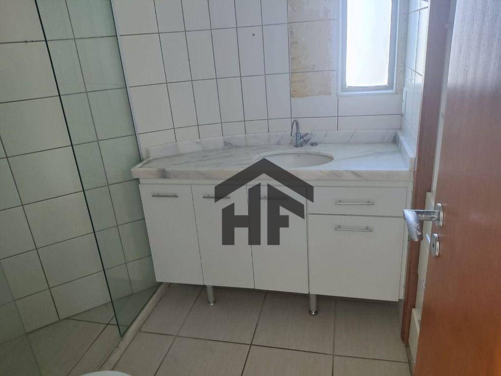 Apartamento à venda com 3 quartos, 97m² - Foto 10