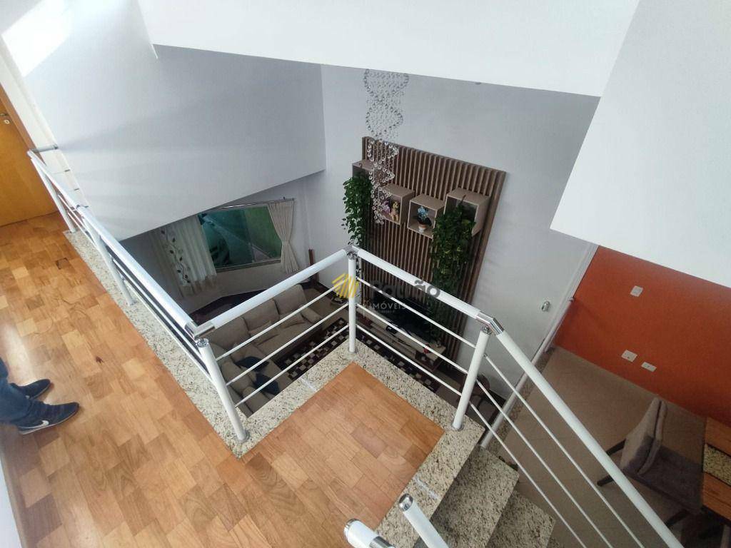 Casa à venda com 3 quartos, 253m² - Foto 30