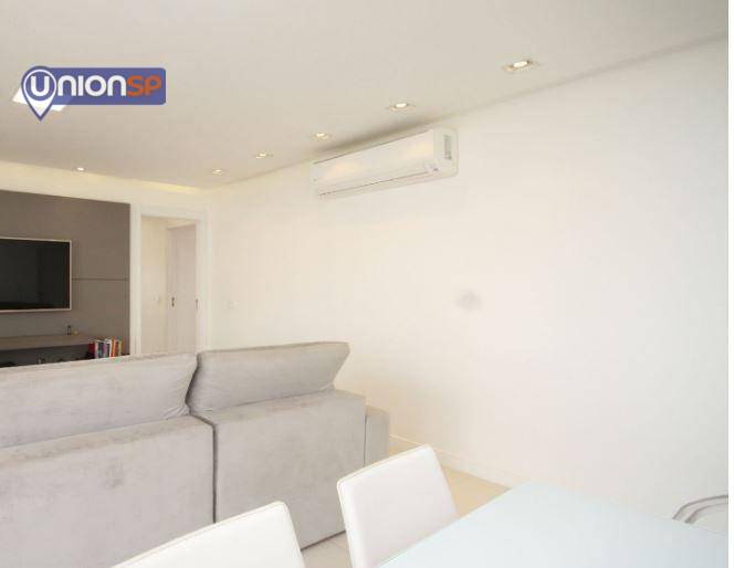 Apartamento à venda com 3 quartos, 130m² - Foto 2