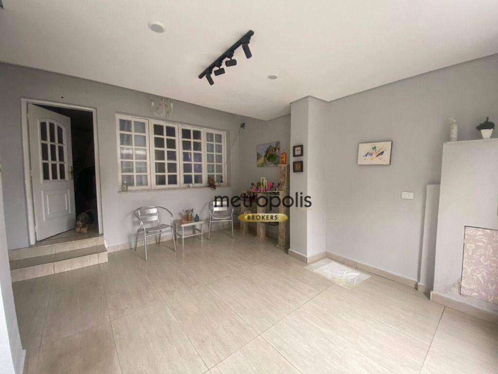 Sobrado para alugar com 2 quartos, 160m² - Foto 2