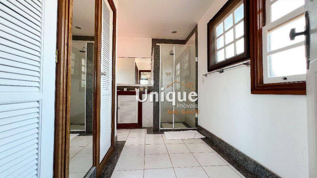 Casa de Condomínio à venda com 5 quartos, 360m² - Foto 23