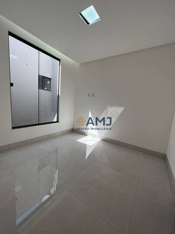 Casa à venda com 3 quartos, 122m² - Foto 11