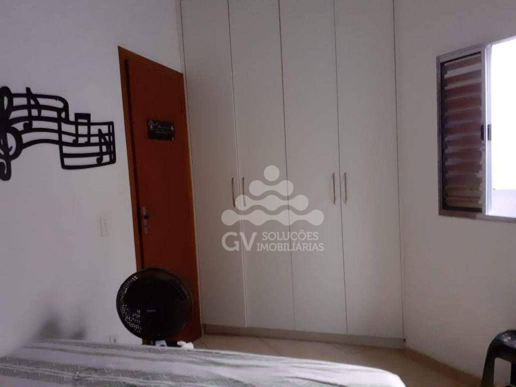 Casa à venda com 2 quartos, 109m² - Foto 12