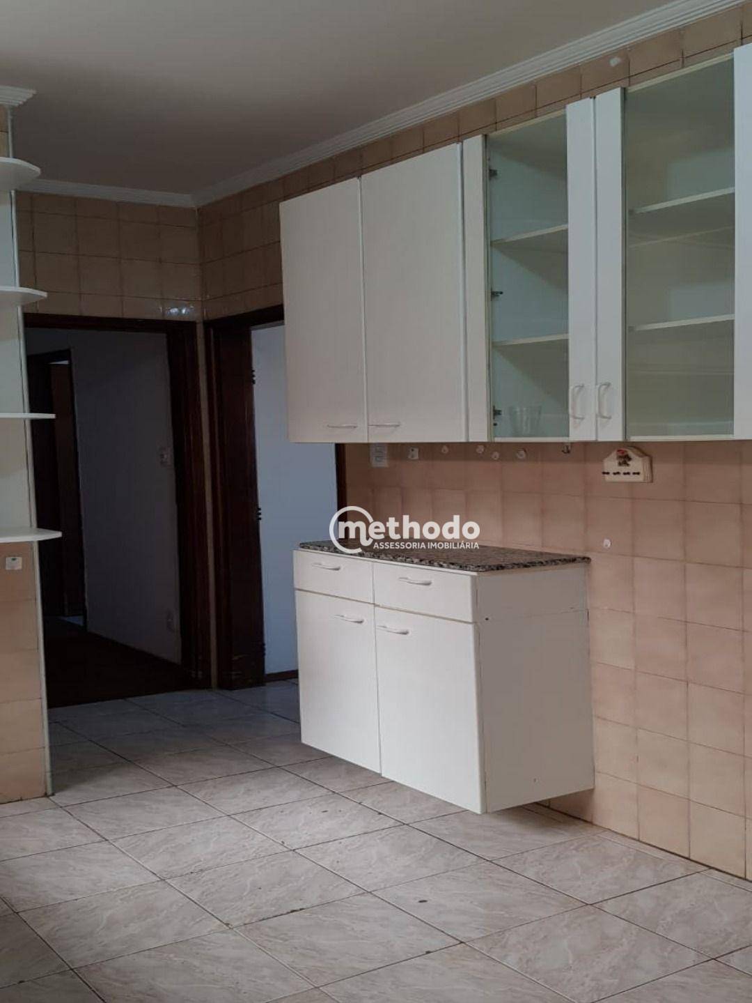 Casa à venda com 3 quartos, 280m² - Foto 18