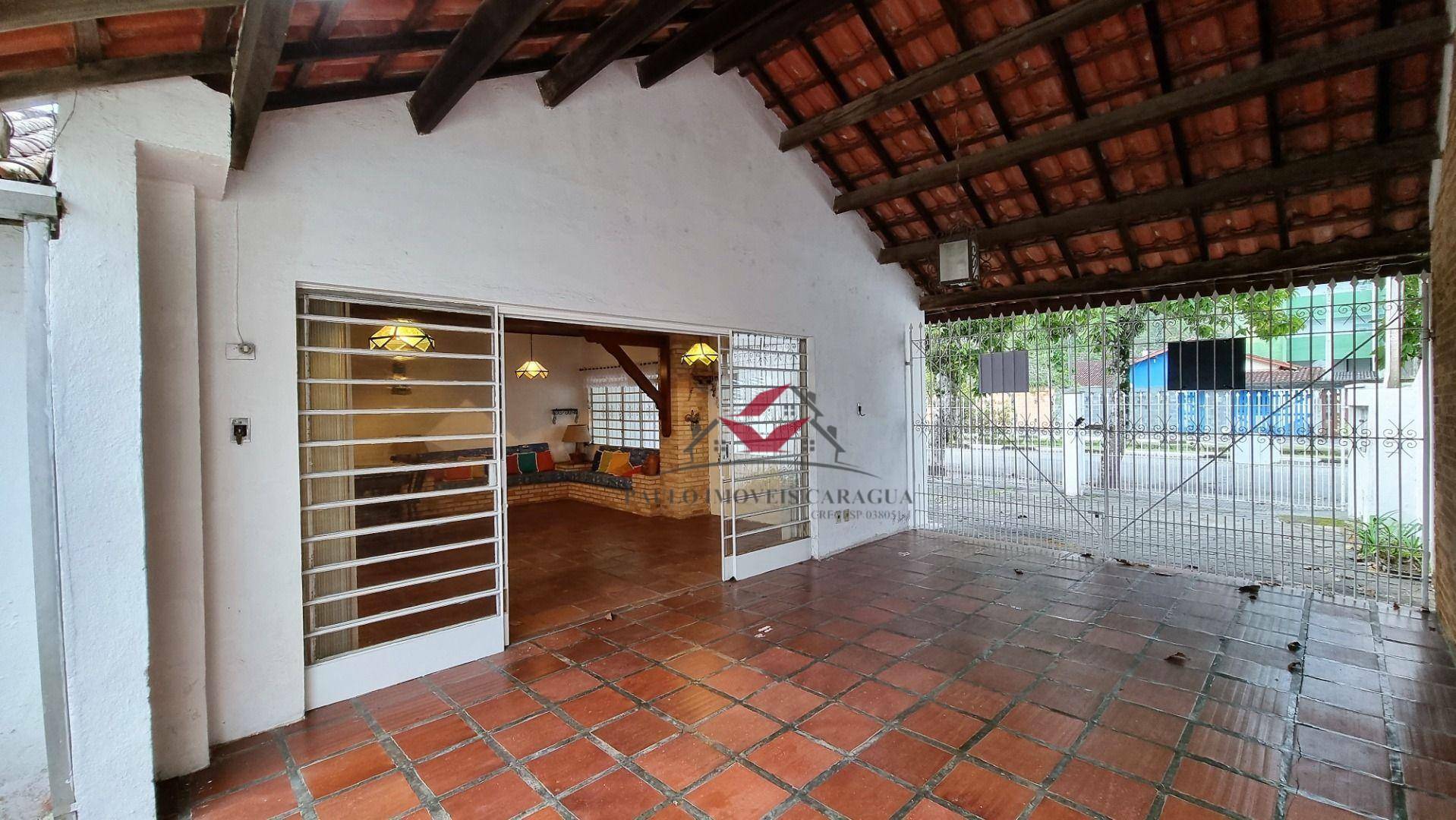 Casa à venda com 5 quartos, 237m² - Foto 4