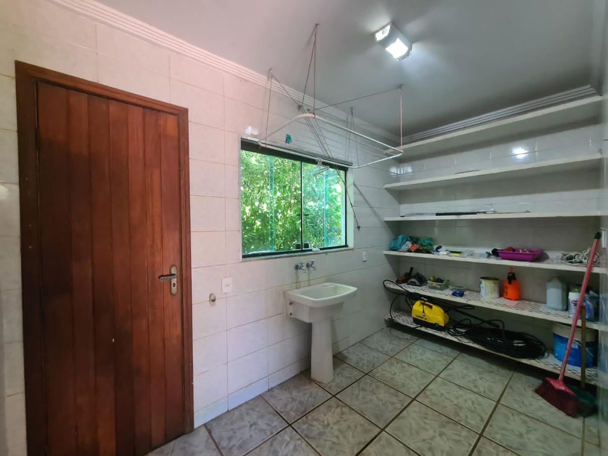 Casa de Condomínio à venda com 4 quartos, 350m² - Foto 16