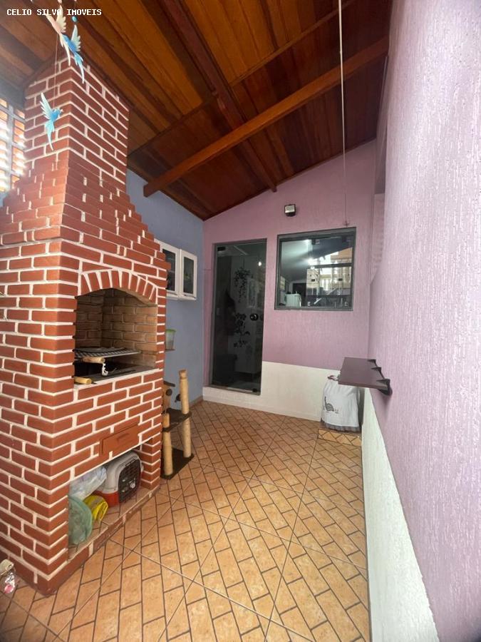 Casa à venda com 3 quartos, 136m² - Foto 13