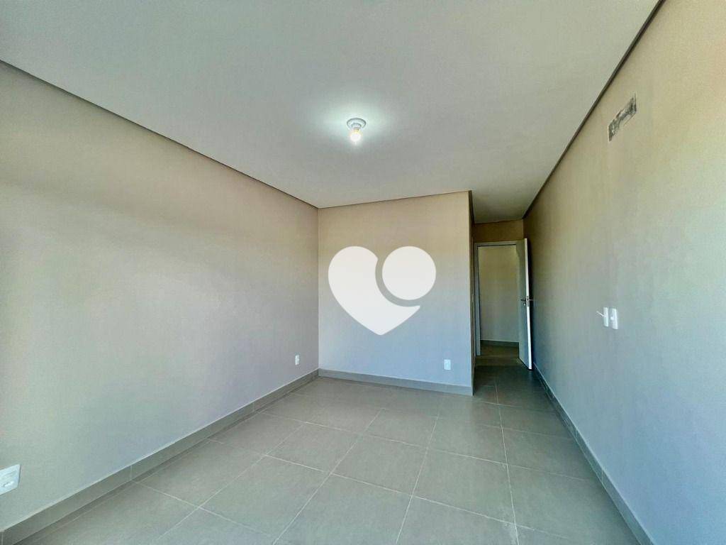 Casa à venda com 3 quartos, 180m² - Foto 6