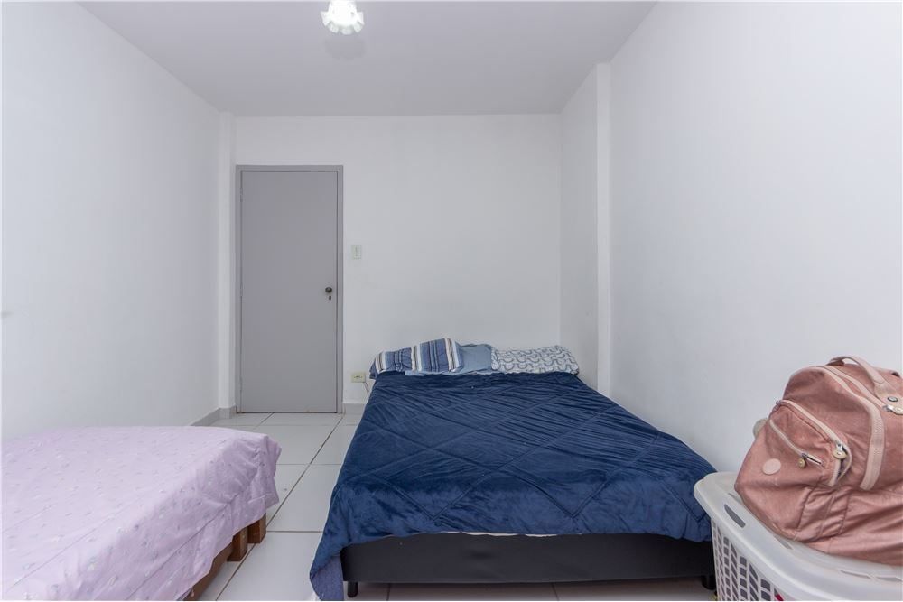 Apartamento à venda com 2 quartos, 70m² - Foto 11