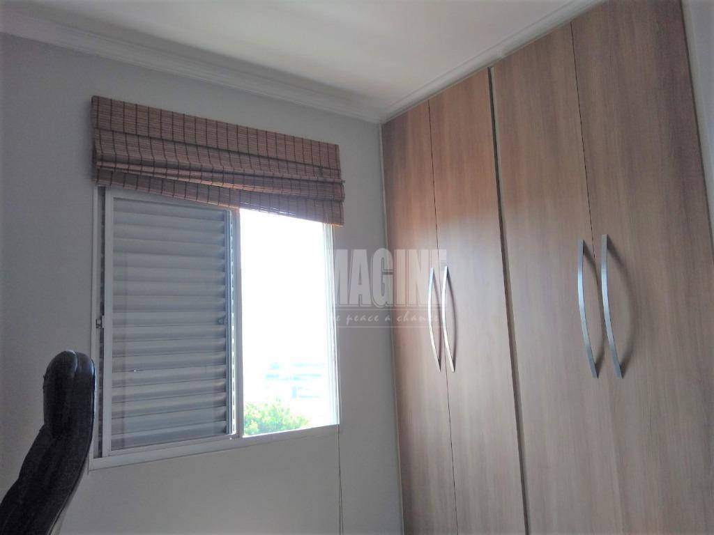 Apartamento à venda com 3 quartos, 70m² - Foto 15