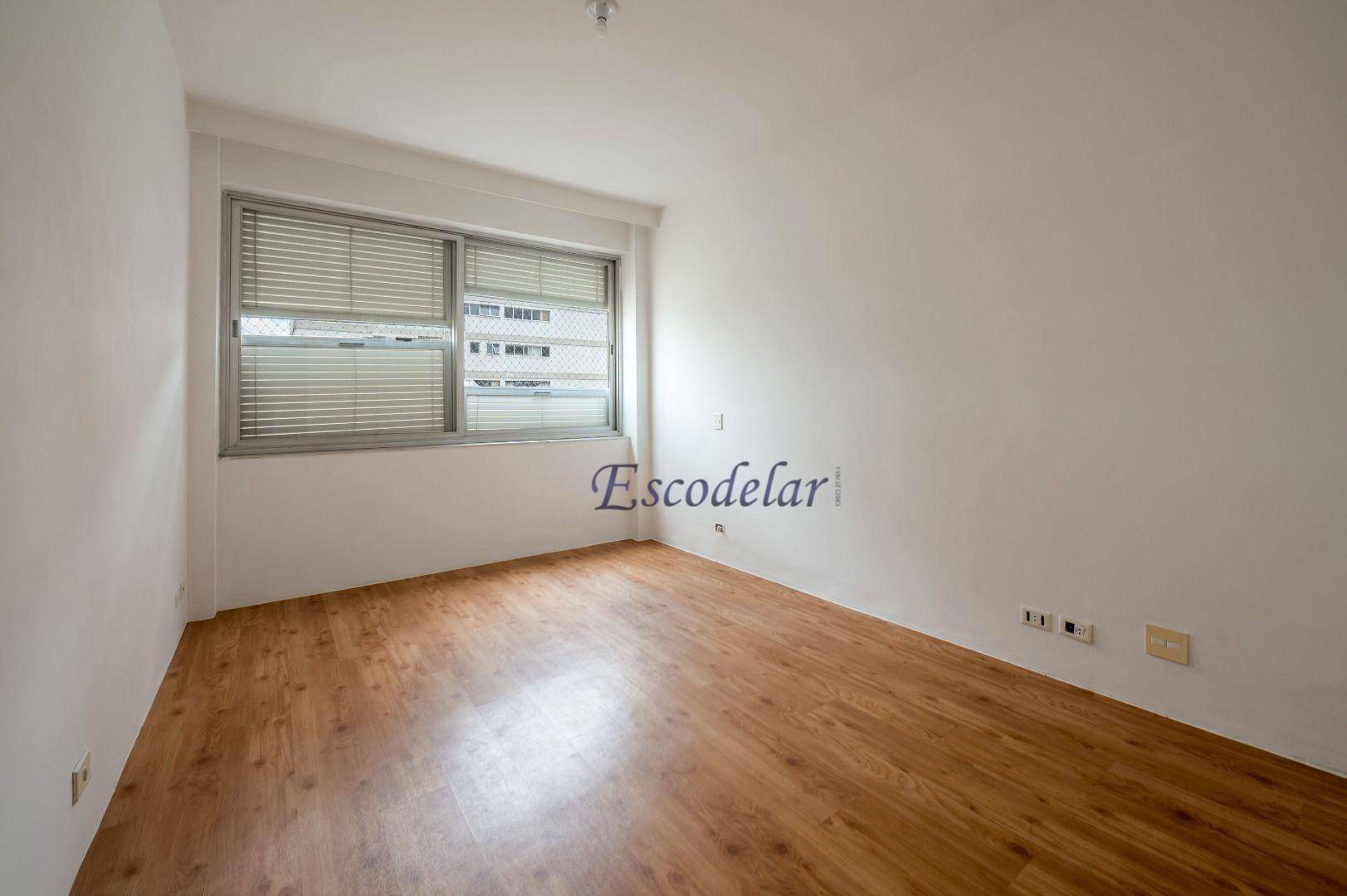 Apartamento à venda com 3 quartos, 240m² - Foto 16