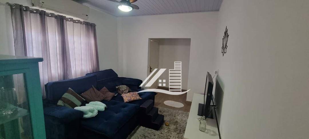 Sobrado à venda com 4 quartos, 500m² - Foto 1