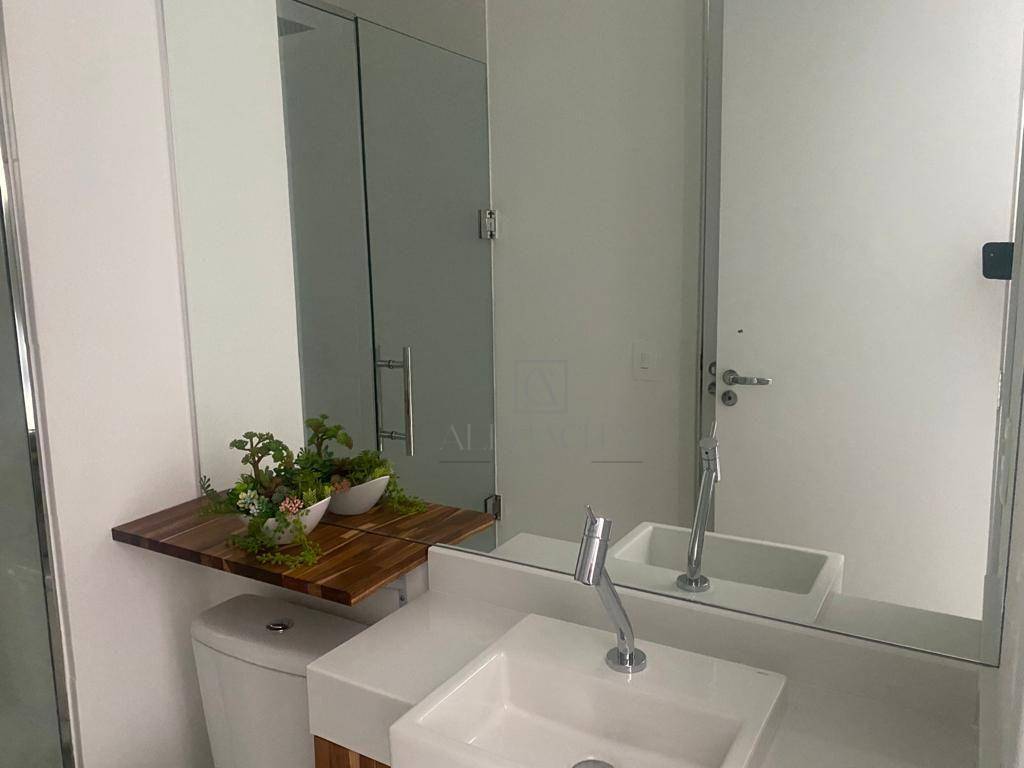 Apartamento para alugar com 1 quarto, 49m² - Foto 20