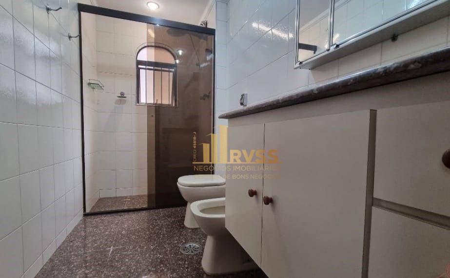 Apartamento à venda com 3 quartos, 142m² - Foto 13