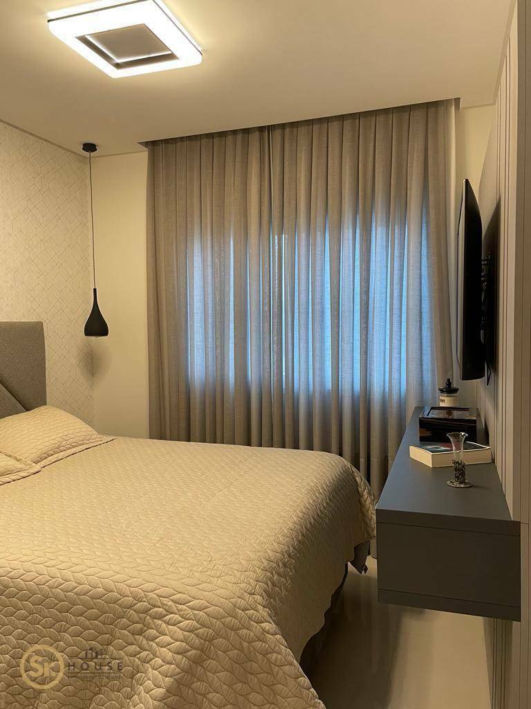 Apartamento à venda com 4 quartos, 146m² - Foto 17