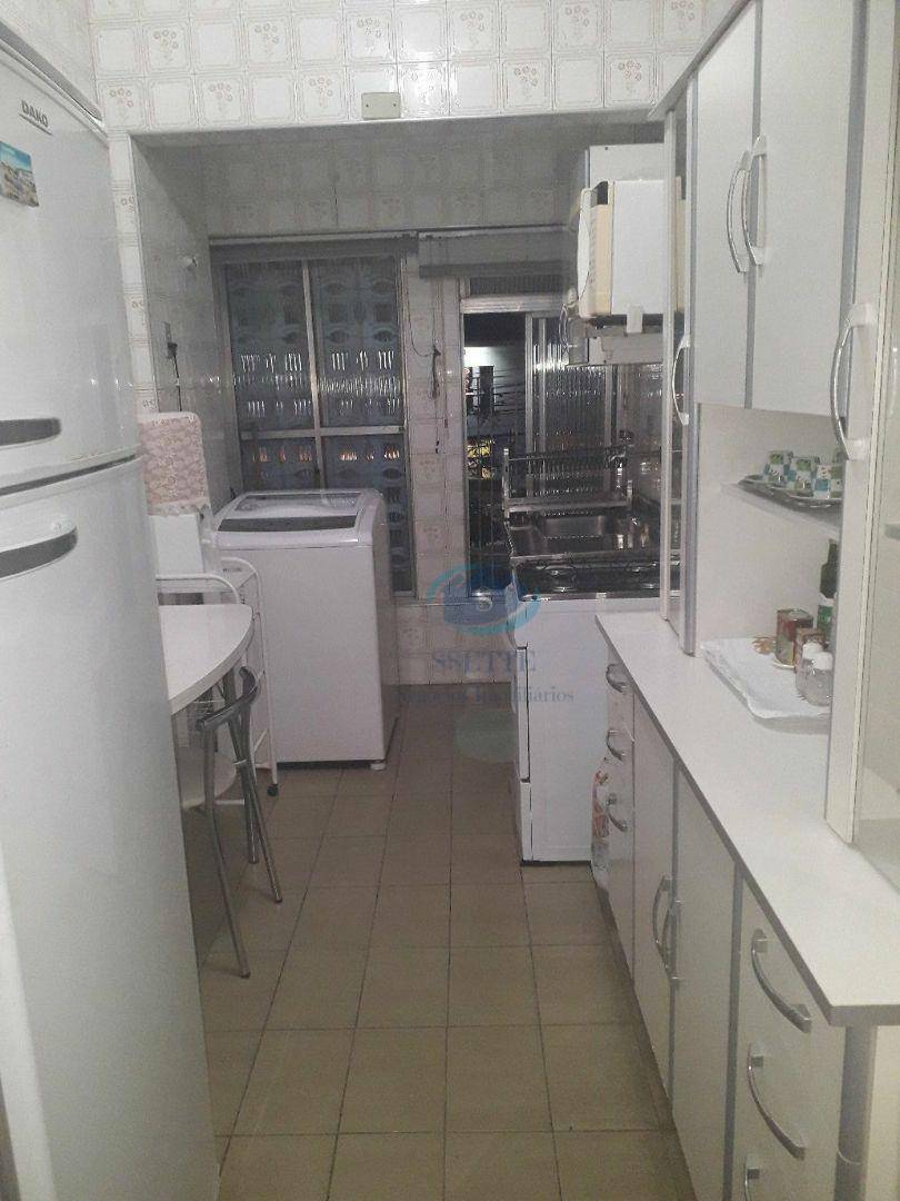 Apartamento à venda com 2 quartos, 70m² - Foto 4