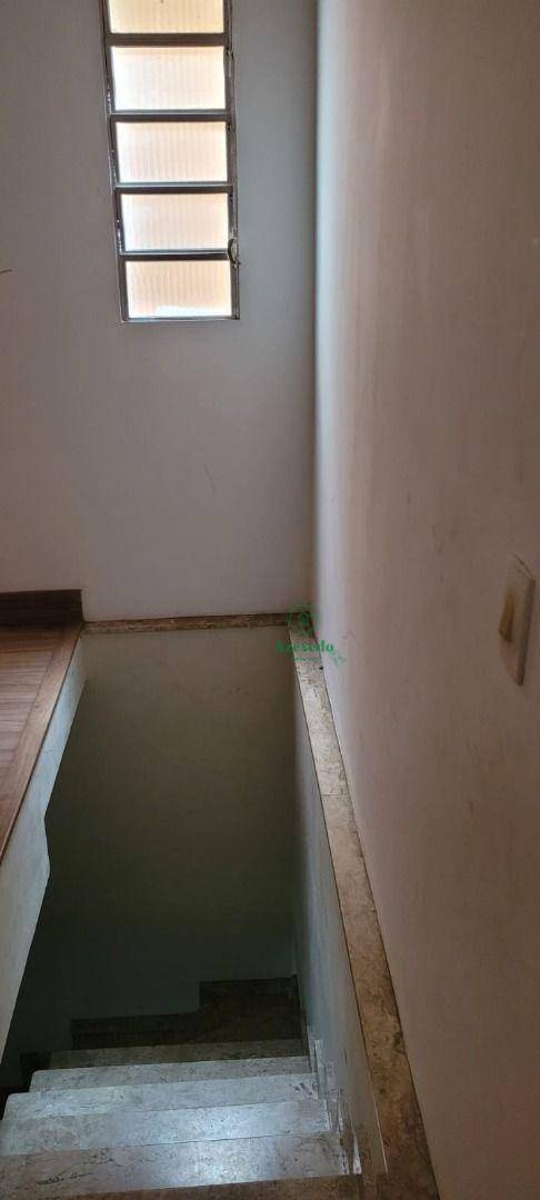 Sobrado à venda com 3 quartos, 200M2 - Foto 4