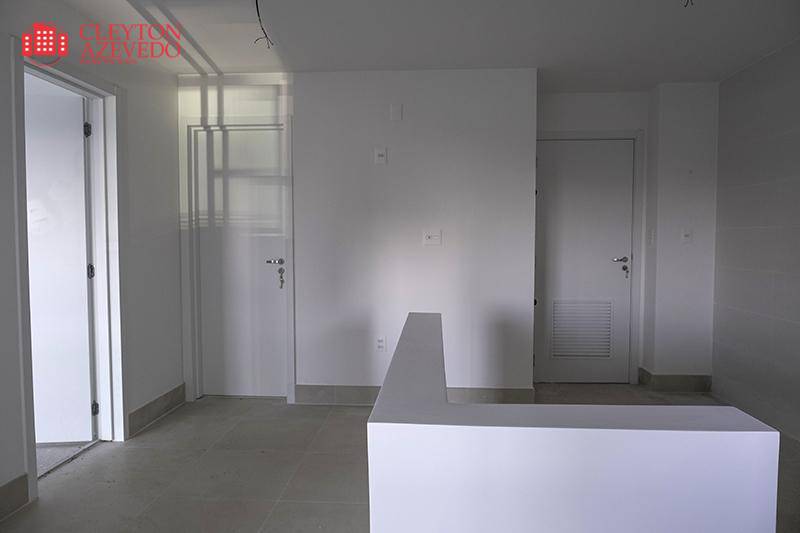 Apartamento à venda com 4 quartos, 200m² - Foto 76