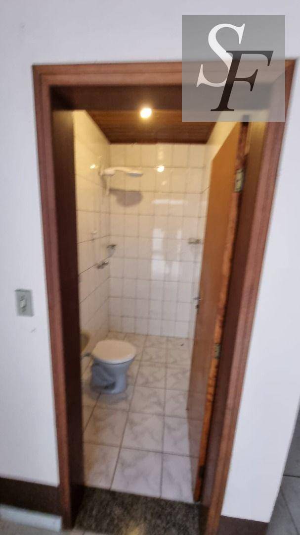 Sobrado para alugar com 3 quartos, 302m² - Foto 18