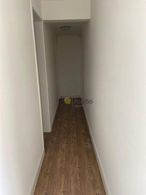 Apartamento à venda com 3 quartos, 114m² - Foto 2