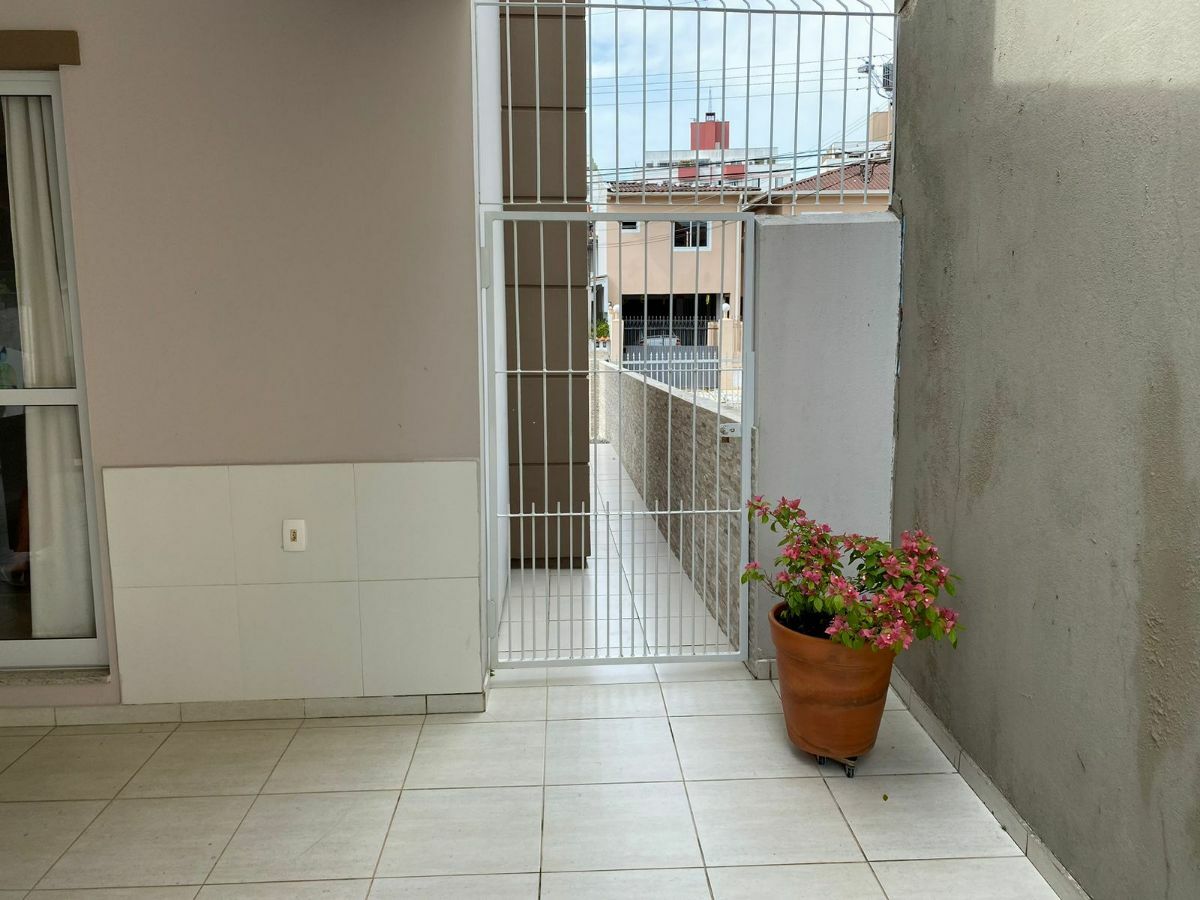 Casa à venda com 3 quartos, 215m² - Foto 11