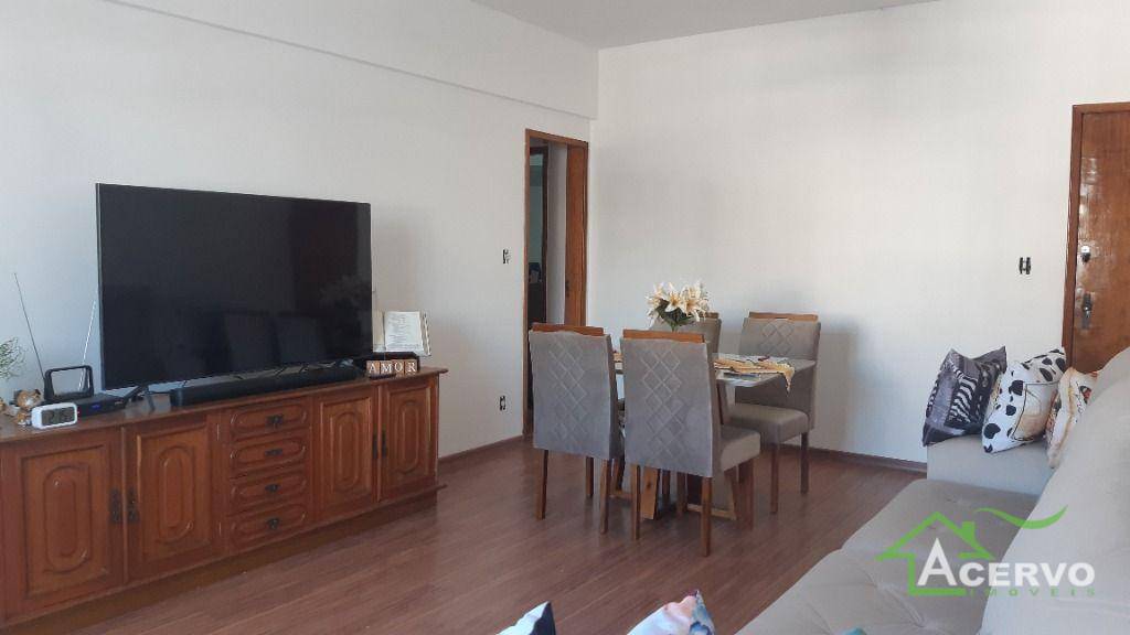 Apartamento à venda com 3 quartos, 140m² - Foto 7