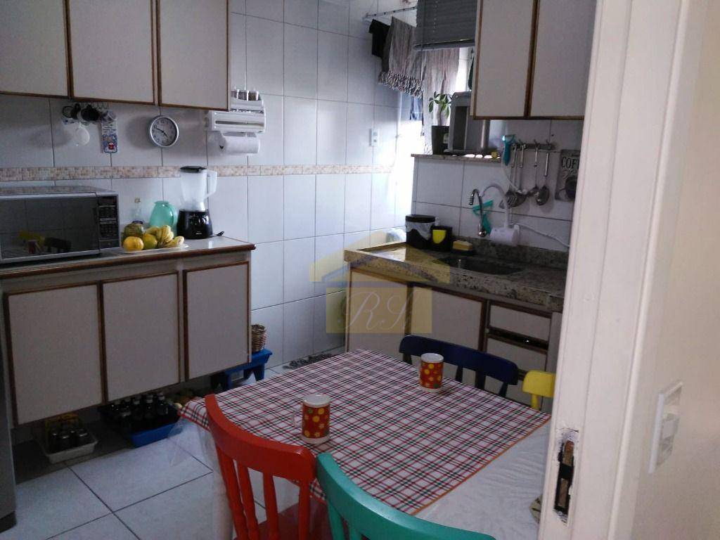 Apartamento à venda com 2 quartos, 65m² - Foto 3