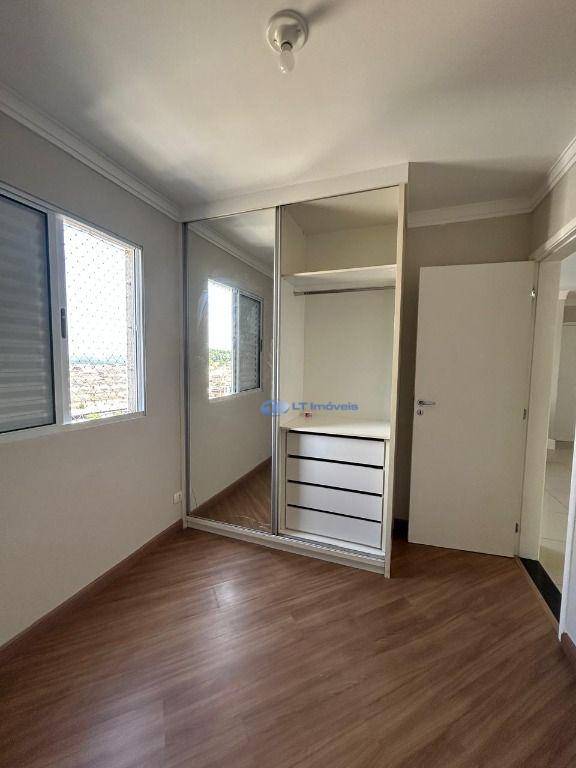 Apartamento para alugar com 2 quartos, 50m² - Foto 7