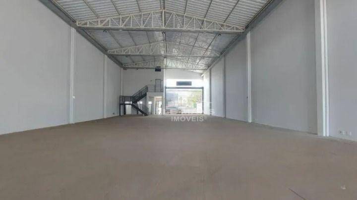 Depósito-Galpão-Armazém para alugar, 500m² - Foto 1