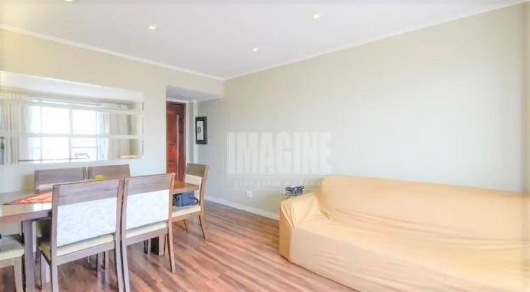 Apartamento à venda com 2 quartos, 70m² - Foto 3