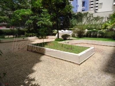 Apartamento para alugar com 1 quarto, 50m² - Foto 14