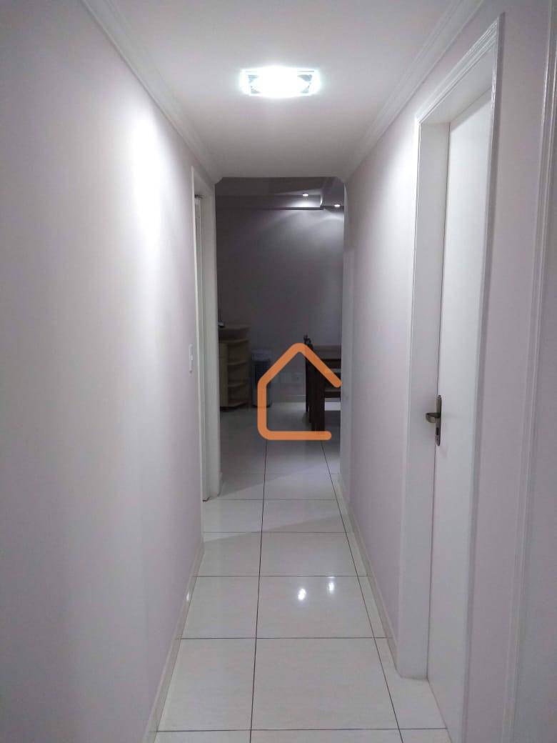 Apartamento à venda com 2 quartos, 70m² - Foto 18