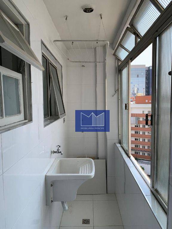 Apartamento à venda com 2 quartos, 70m² - Foto 12