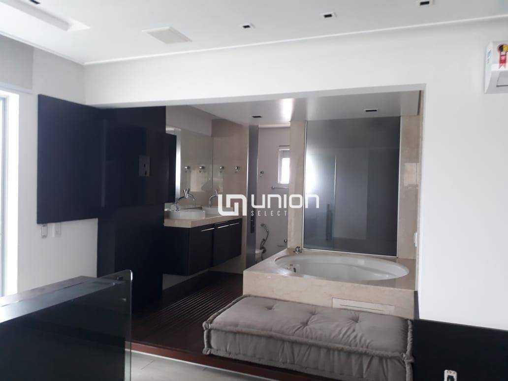 Apartamento à venda com 3 quartos, 206m² - Foto 12