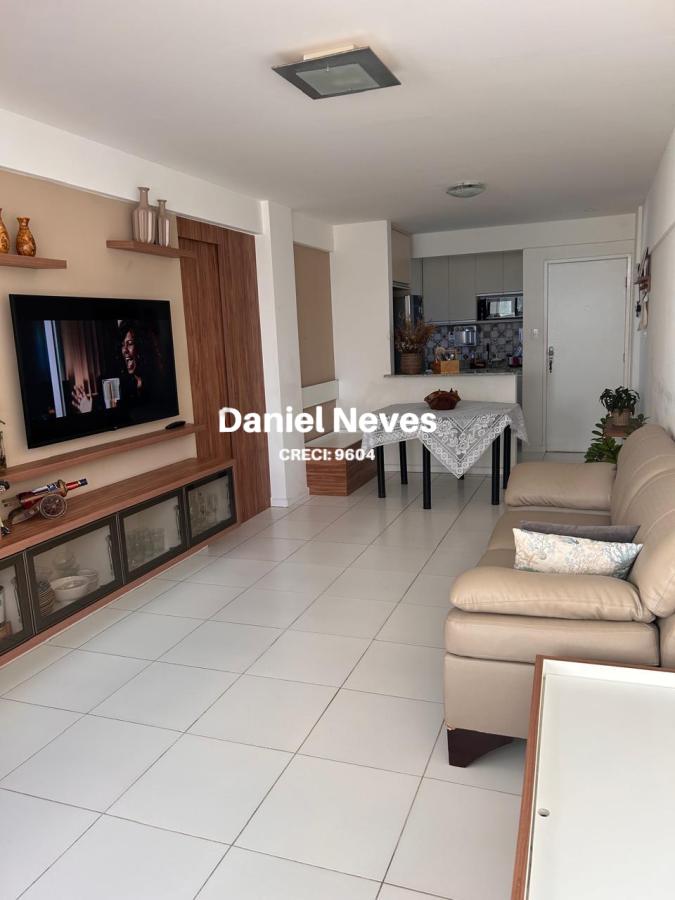 Apartamento à venda com 2 quartos, 65m² - Foto 3